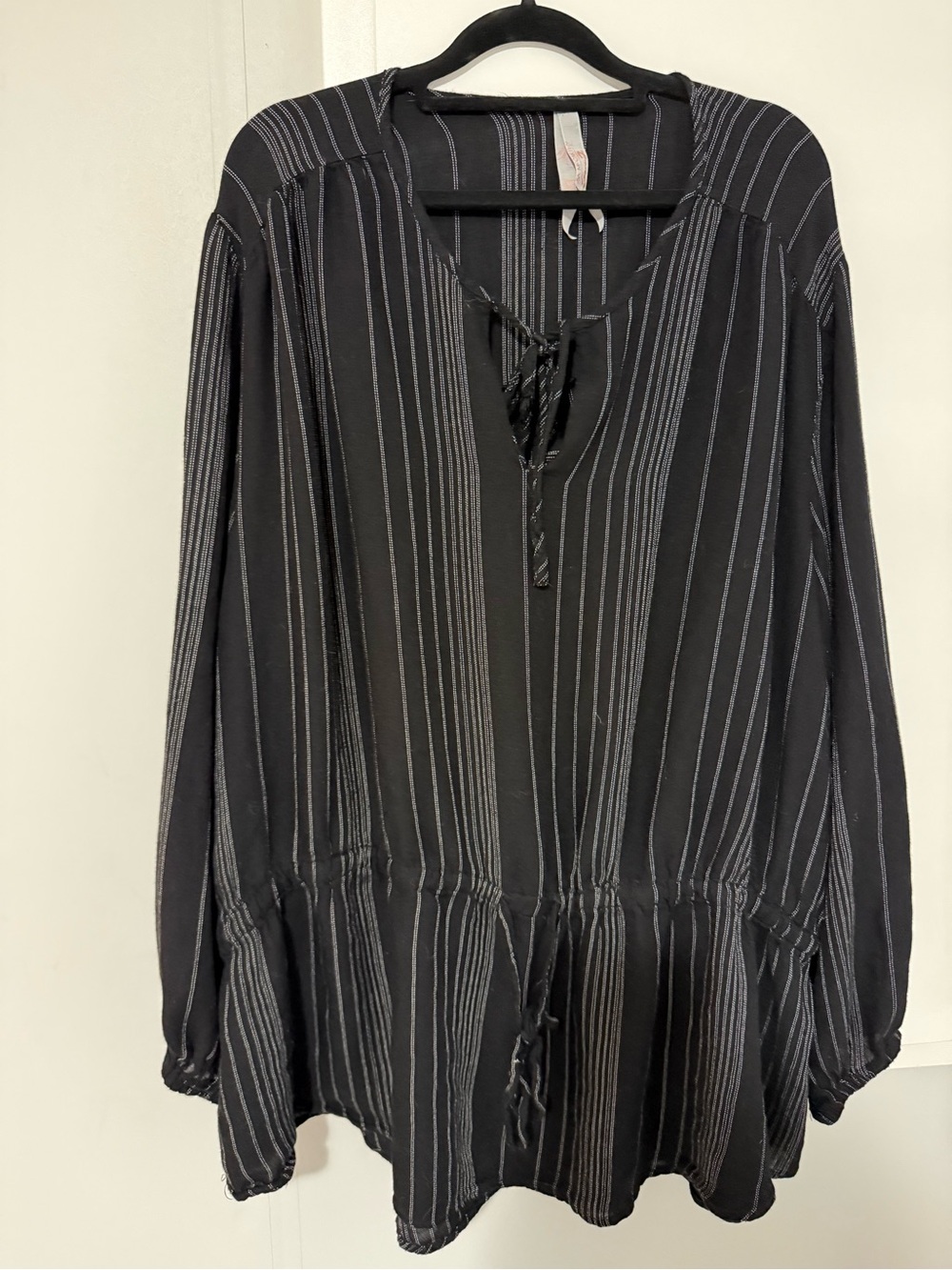 239. Melissa McCarthy Seven7 Black & White Vertical Stripe Peasant Tunic